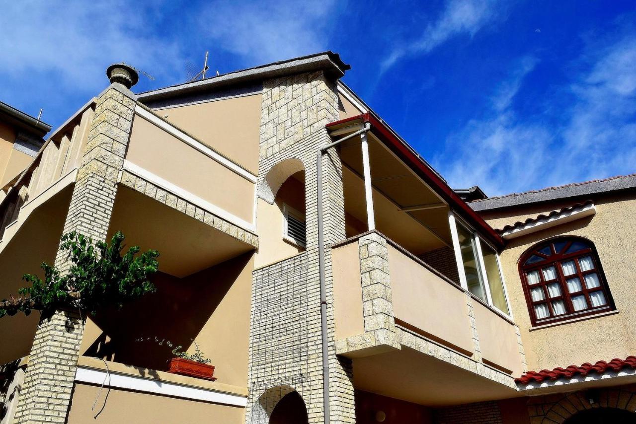 Zoro Apartments Palit Eksteriør bilde