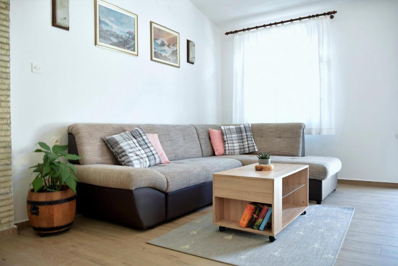 Zoro Apartments Palit Eksteriør bilde